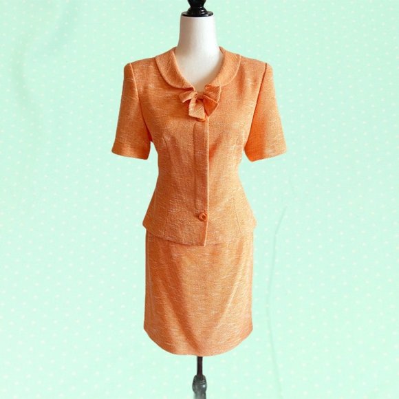 Vintage Dresses & Skirts - Vintage 60's skirt and blazer set short sleeve bow